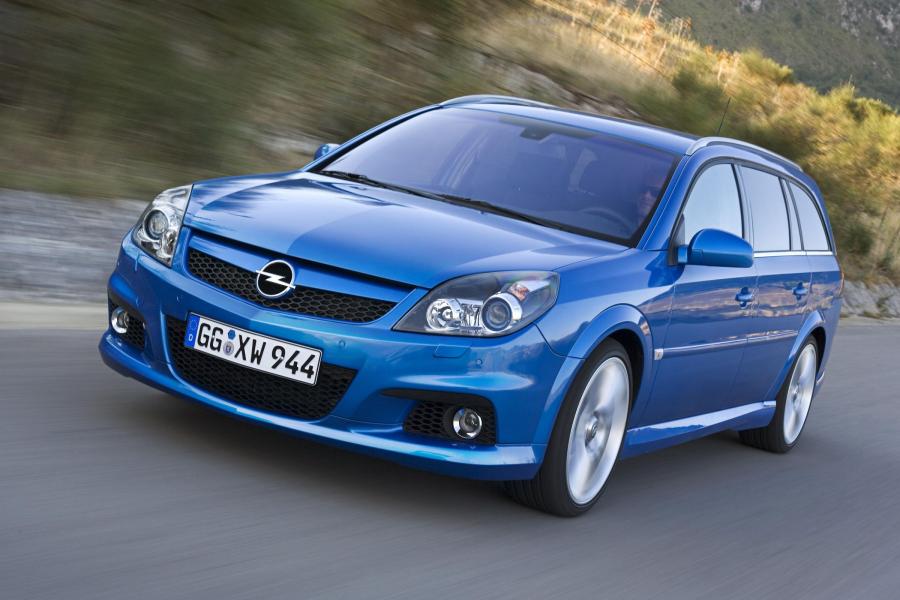  Opel Vectra Station Wagon OPC 2005 года  (фото 12 из 19)